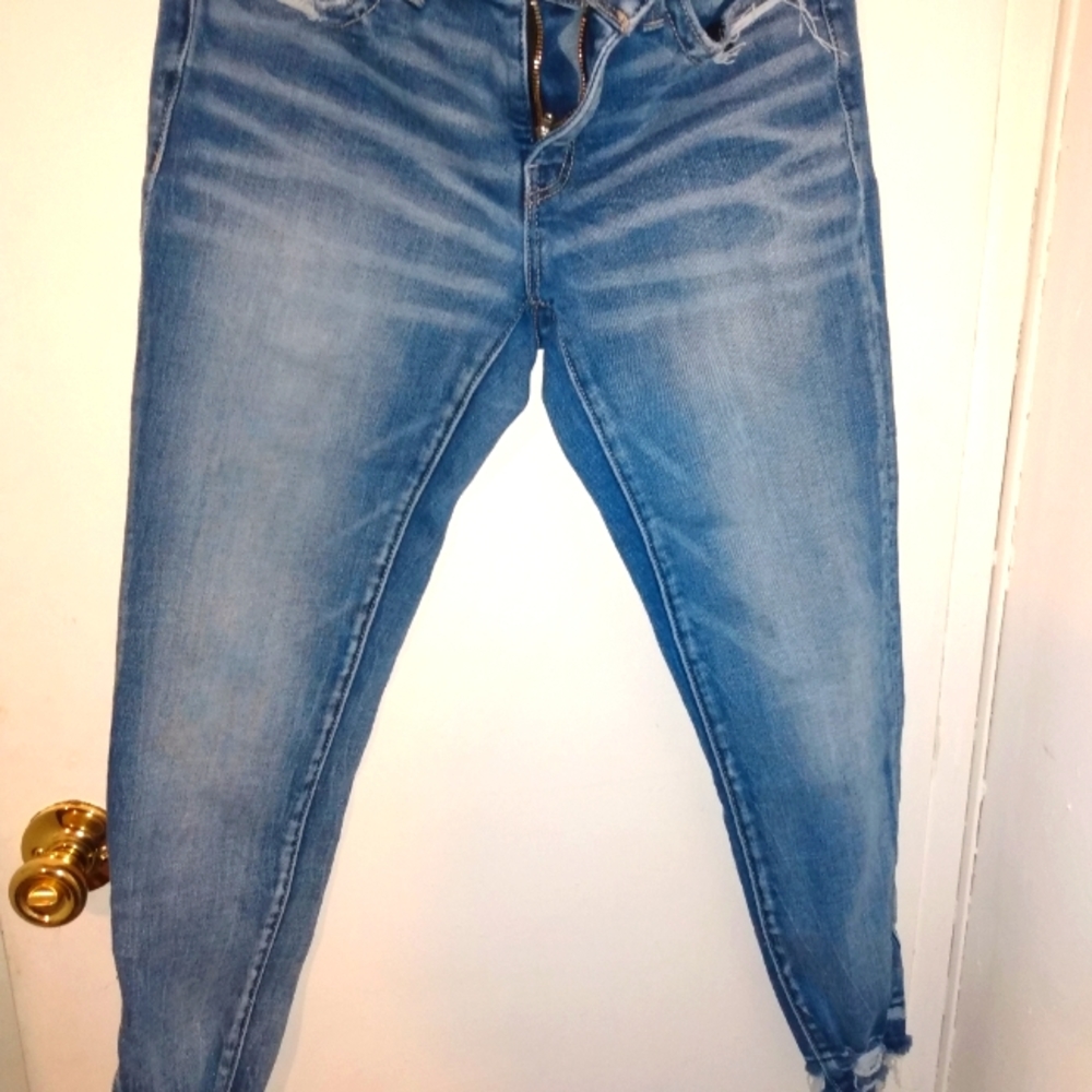 Buckle jeans